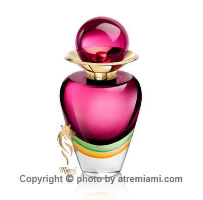 عطر ادکلن بولگاری مورانو آمارنا-Bvlgari Murano Amarena عطری است با رایحه ملایم و شیرین.این عطر در سال ۲۰۱۸ به بازار عطر و ادکلن عرضه شد .عطر ادکلن بولگاری مورانو آمارنا-Bvlgari Murano Amarena عطری است زنانه و شیک.